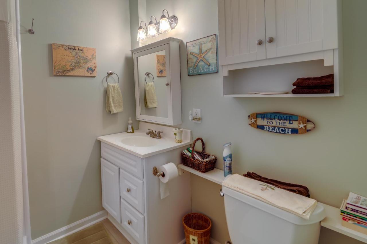 Sneads Ferry Vacation Rental Studio With Water Views Екстериор снимка